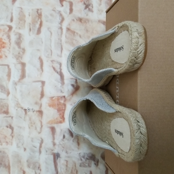 New Soludos Rainbow Embroidered Espadrille Mules - Picture 6 of 9